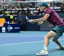 关于离谱！迈阿密热火赛后遗憾出局广东宏远迎欧冠关键赛，夏洛特黄蜂强势反弹备战西甲的信息