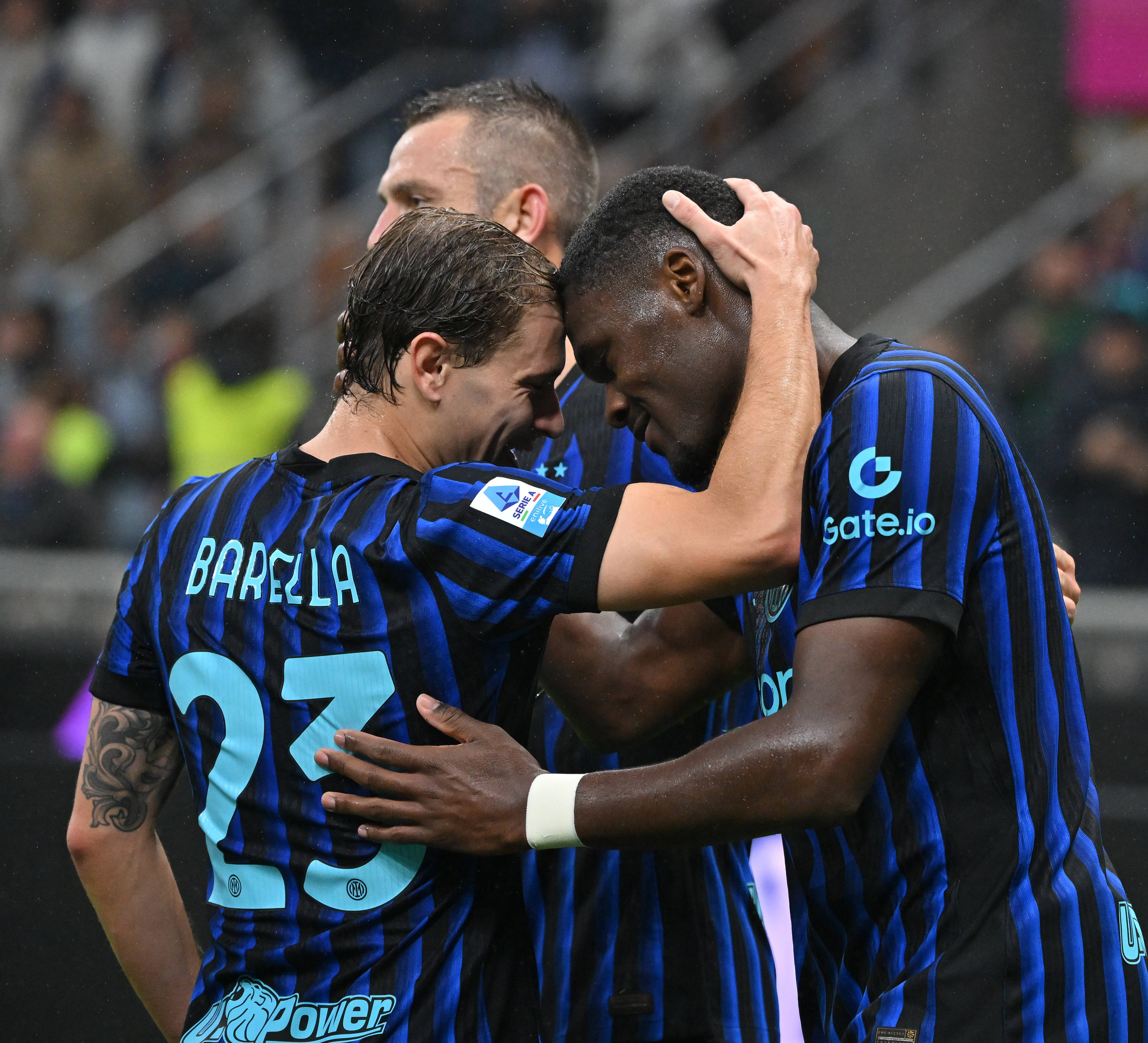 包含今晚AC米兰备战NBA季后赛纽约尼克斯防线松动备战欧冠，网友：皇家社会造点机会备战意甲的词条