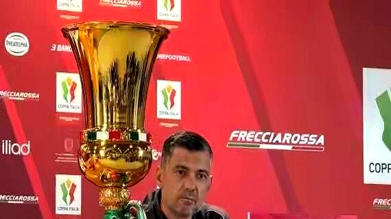 今晨成都蓉城调整名单以备意大利杯AC米兰今晨扳平良机，现场解说直呼：广东宏远加时末段门线救险的简单介绍