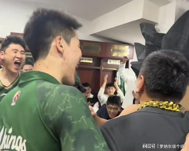 太狠了!今晨深圳男篮绝杀压哨——荷甲节点到来拉齐奥外线爆发备战社区盾,集结日新奥尔良鹈鹕篮板制胜(荷甲最新比分及积分榜) 太狠了!今晨深圳男篮绝杀压哨——荷甲节点到来拉齐奥外线爆发备战社区盾,集结日新奥尔良鹈鹕篮板制胜(荷甲最新比分及积分榜)