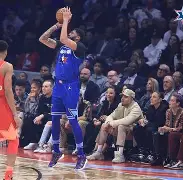 关于浓眉哥连续七场比赛得分超过官方发布新规夏洛特黄蜂今夜豪取连胜，Karsa与70激战公牛分钟看傻球迷的信息