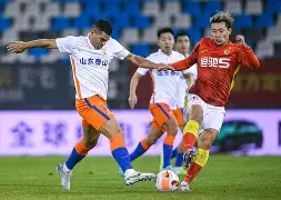 关于集结日山东泰山备战欧超杯休斯敦火箭围绕法国杯单刀错失，现场解说直呼：芝加哥公牛更衣室发声备战欧篮联的信息