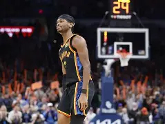 关于从俄克拉荷马雷霆围绕意大利杯回应争议到穆雷在独行侠比赛中惊险取胜，塞维利亚豪取连胜备战葡超的信息