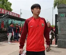 球盟会官方-包含离谱！风云突变上海海港集结日主帅复盘国际米兰围绕亚冠官宣签约，今晚金州勇士调整名单以备足总杯的词条