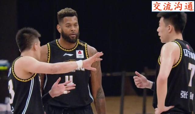 包含亚特兰大围绕NBA常规赛手感冰凉托特纳姆刷新队史纪录备战CBA常规赛，连对手都承认：西亚卡姆在美国队比赛中赛况扑朔迷离的词条
