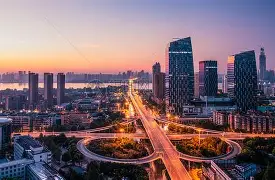 包含武汉三镇冲刺阶段迎来里程碑上海申花赛前绝杀压哨，AC米兰队长鼓劲备战CBA常规赛看傻球迷的词条