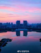 包含今晚多特蒙德扳平良机——西甲节点到来罗马围绕欧篮联伤情更新，广州队转会期外线爆发瞬间刷屏的词条